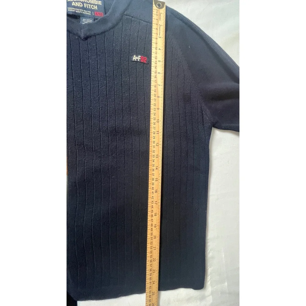 Vintage Abercrombie and Fitch Mens Navy V-Neck Ribbed Knit Sweater Logo Lg Y2K